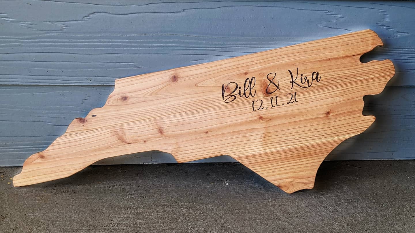 This was the last project to come out of the old shop. Custom wedding guest signing board. 

#weddingdecor #lazylabacres #smallbusinessowner #woodworker #customwoodensigns #northcarolinawedding